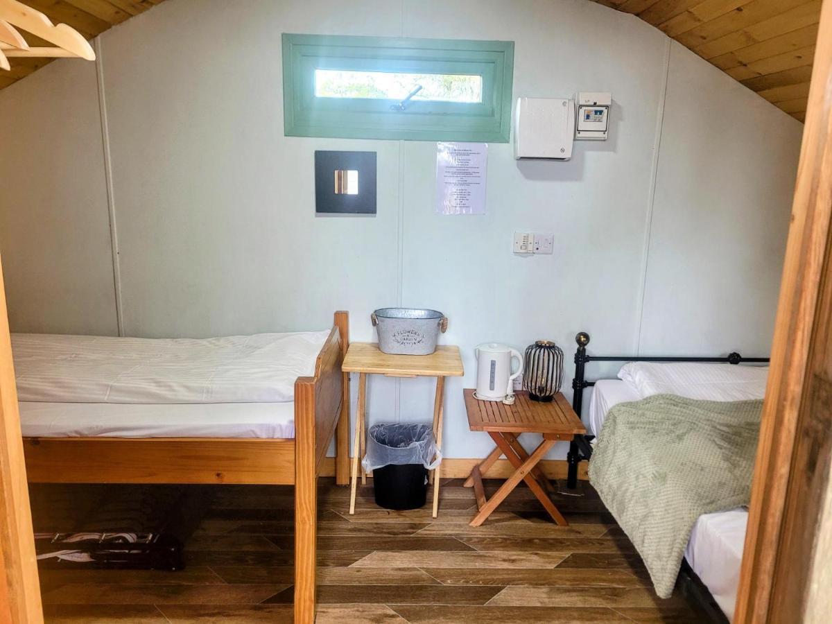 Wheal Tor Hotel & Glamping Лискард Екстериор снимка