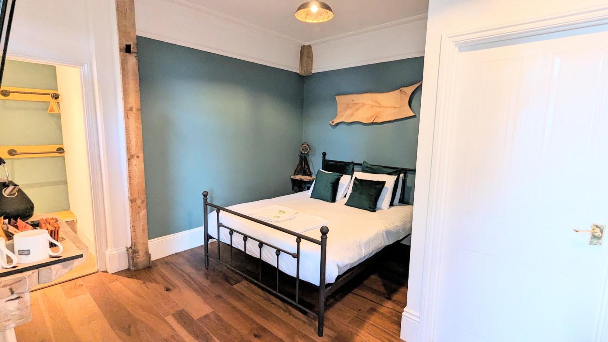 Wheal Tor Hotel & Glamping Лискард Екстериор снимка